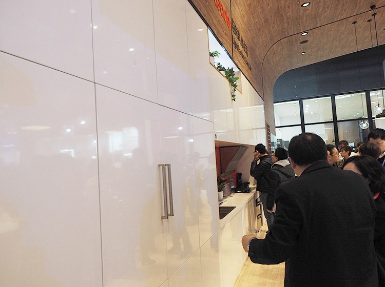 ͨ�������ĸ��Ի��ռ䶨�ƣ����ṩ����Ҫ�����ʽ��