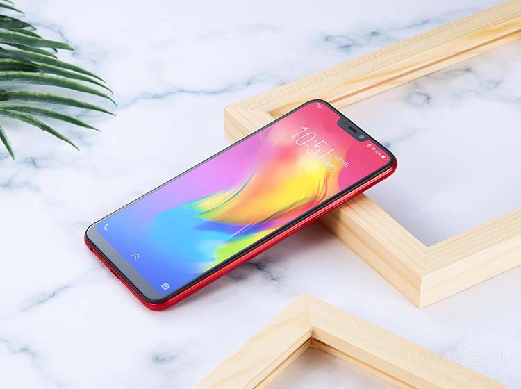 ͬʱ����AR������Y83������ṩ�����¡���İٱ���ֽ���ܣ���ʱ����ʱ�棬���ȸ��һ���򾡡�����Y83��֧��Face Wake�沿ʶ�������ڵ�����Ļ��˲������ɽ�����Ϊ�û�����ȫ�µ�ʹ�����顣