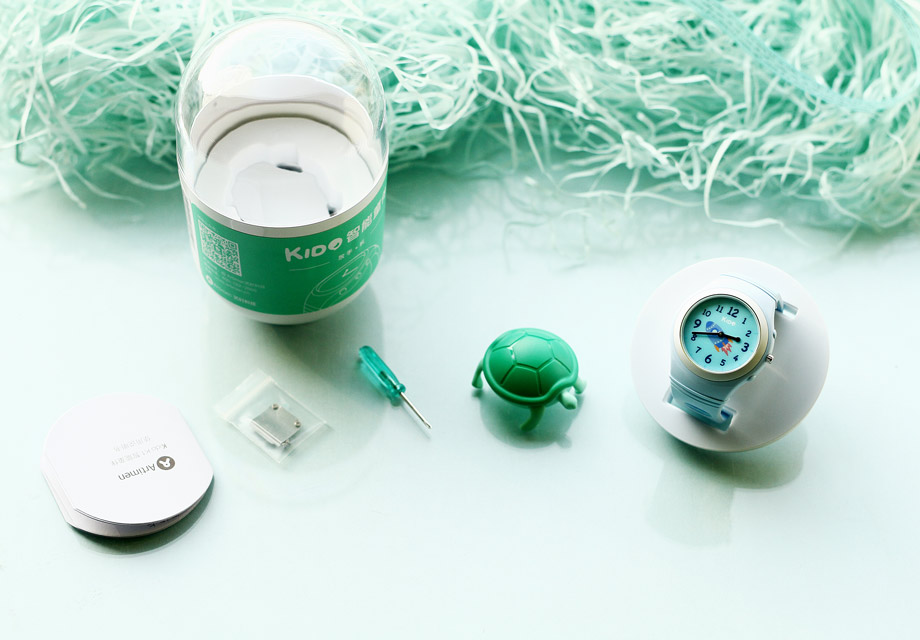 С�ڹ����εĳ�������������ֱ����������ϰ�׿�ֻ���Micro-USB�����߾Ϳ��Խ��г�硣