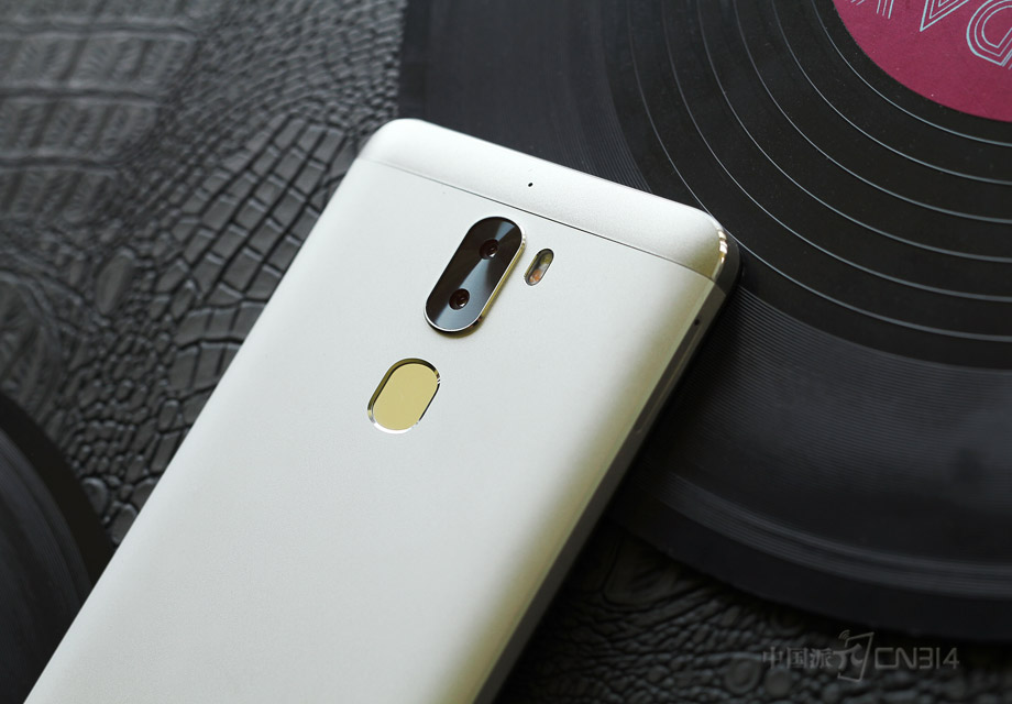 cool1 dual��֧��ָ��ʶ���ܣ�ָ��ʶ�������ֻ��ı��棬������ͷ���·������������Ӽ�������ʽ�ľ�����ƣ�֧��ָ�ƽ��������ա�֧����