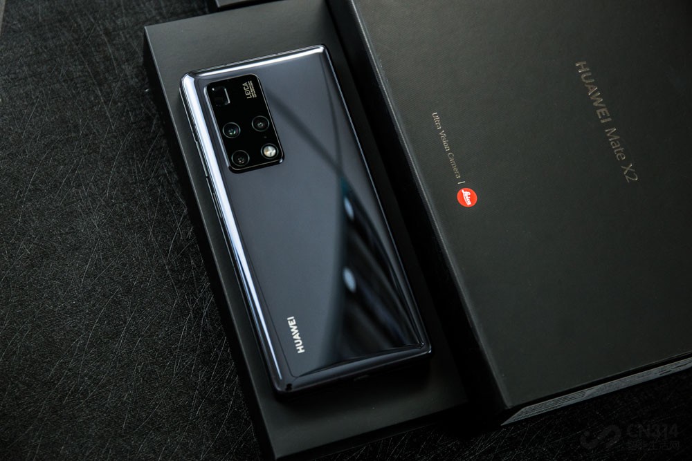 ۵ۣΪMate X2Ǵ̫ྪϲ˴δ˫ˮνơ״˫Шơ+⸱ġ˫ơ콢⿨ 4 Լ9000оƬǿ˻ΪʵҲ¶۵콢ҵ׼