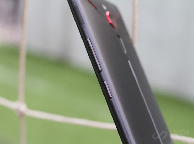 �Ҳ�߿���˳��������������Դ��֮�⣬�������Ų��ɰ�ѹ�ĵ��ݰ��������Ǻ�ħMars����һ���¹��ܣ���������Ϸ��ӳ�䲻ͬ�Ĺ��ܣ������ڡ��Լ���������Ϊ�������������˫����ָ���������㡣