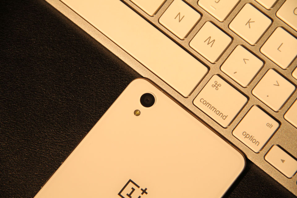 ����Logo���⣬���Ͻ���������ͷ��