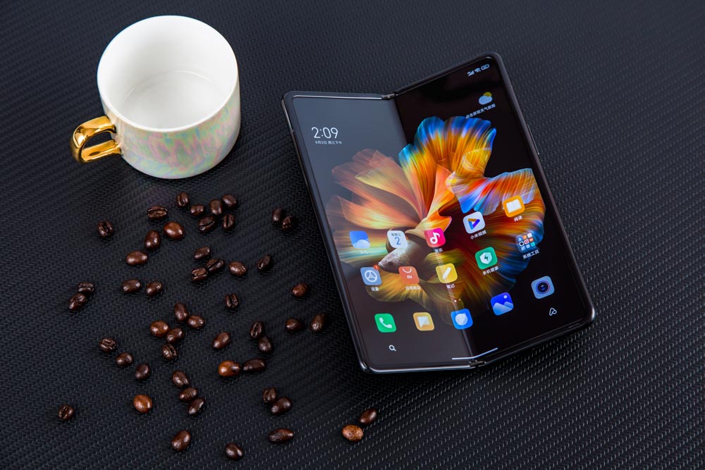 �۵�������ϣ�MIX FOLD С���۵���������������������ƣ��۵�֮������������Ĵ������ڲ࣬����ƽ��Я�������۵�����ã������ܹ��ܺõķ�ֹ���������Ĵ�����Я���Ĺ������ܵ������ĳ����