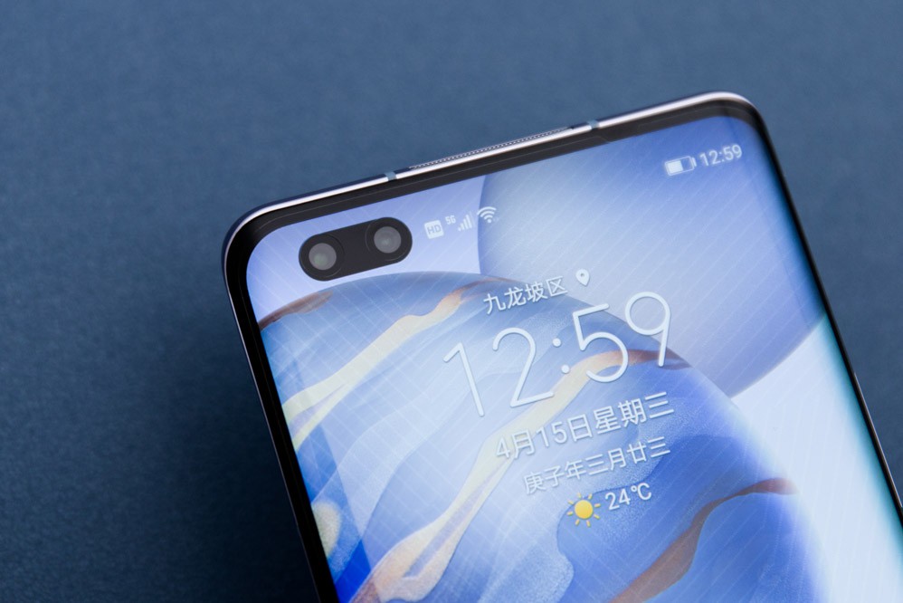 Ϊҫ30ϵжλߵĻͣҫ30 Pro+Ӳϵ6.57ӢڿƣĻӵиĻȣ70㣩ҫ֮ΪӵиõӾйٺճָС