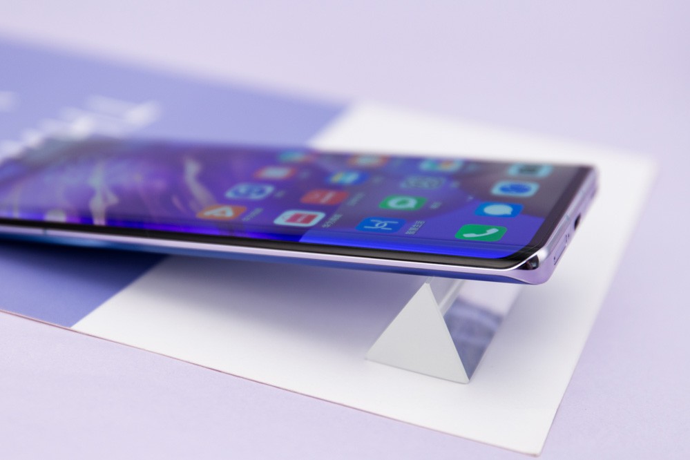   Ϊҫֻĳҫ30 Pro+TechChicƼѧ̽ʮ־бʶȡ6.57Ӣ70OLED濴ȥ߿ûб߽磬ռȴﵽ92.3%пΪ1.3mmճʱԲ󡣴⣬ͨԳ˵ʶֻԶ̬򣬴ӶʶЧ󴥲