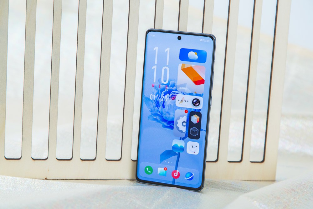     vivo X60 Pro+ڶ޴й΢̨˫Լvivo˾ӰϵͳɫרҵӰ飻ҵ5nm콢оƬͨ888ܷӳڣƤʵļҲֻʸеõһΪֶ׿Խ콢»׷ƷʵСԿŶ