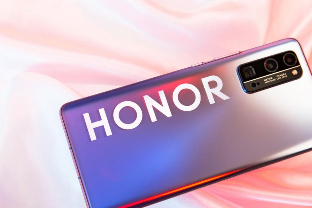 ѿ޴HONORҫ30 PROмߵʶȣȻ˸ߵҲЩ˲̫ϲҲһֻǵ顣ûҪ̫ᡣСãҫ30 Pro㱼֮ѡϾȥʹAGĥɰգָϸ壬մȾָƣڹ£йӰıɫЧ൱ʸСֻǣ˷ҫư