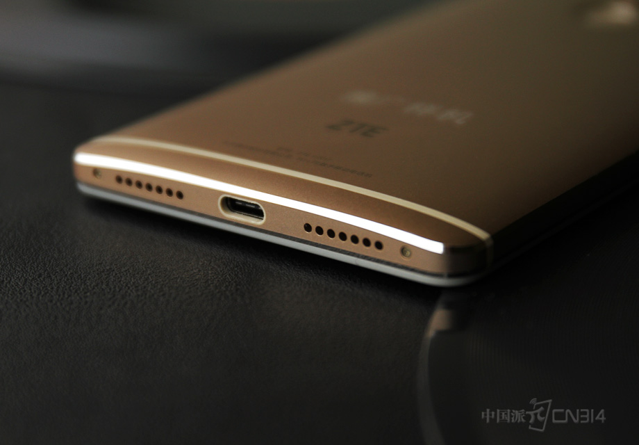 �û�������USB Type-C�ӿڣ���Ʒ�ײ��Ŀ����ϸ�Գƣ����Ծ��乤ҵ��Ʒ��