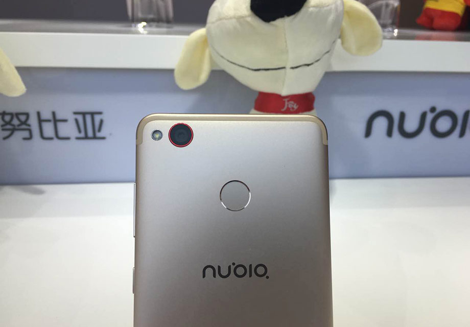 6	�û�������ͷ��������IMX318�����������ظߴ�2300�򣬼��ٶԽ�����0.1�룬��ɱ�ڶ��콢�ֻ��������𾪵���Z11miniS��ǰ������ͷ����������IMX258�����������ظߴ�1300���������Ŭ���Ƕ��ҵ�NeoVision 6����ϵͳ�����ձ��ַǳ�ֵ���ڴ���