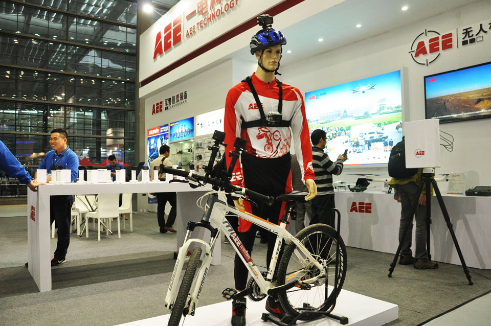 ���г��ϡ��������ϡ�ͷ���϶��ܰ�װAEE|AEE�˶������