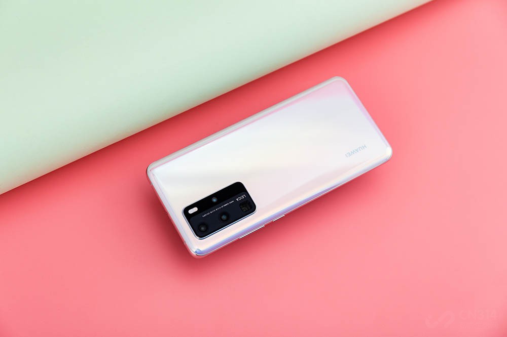 ÷棬ΪP40ϵȻص990 5G콢оƬ5G֧NSA/SA˫ģȫͨn79n78n77n41n28n3n1ȸ5GƵΣȫΧܸ5G硣ϣ4200mAhأ䱸40W߿䡢27W߳磬NFCԼңС