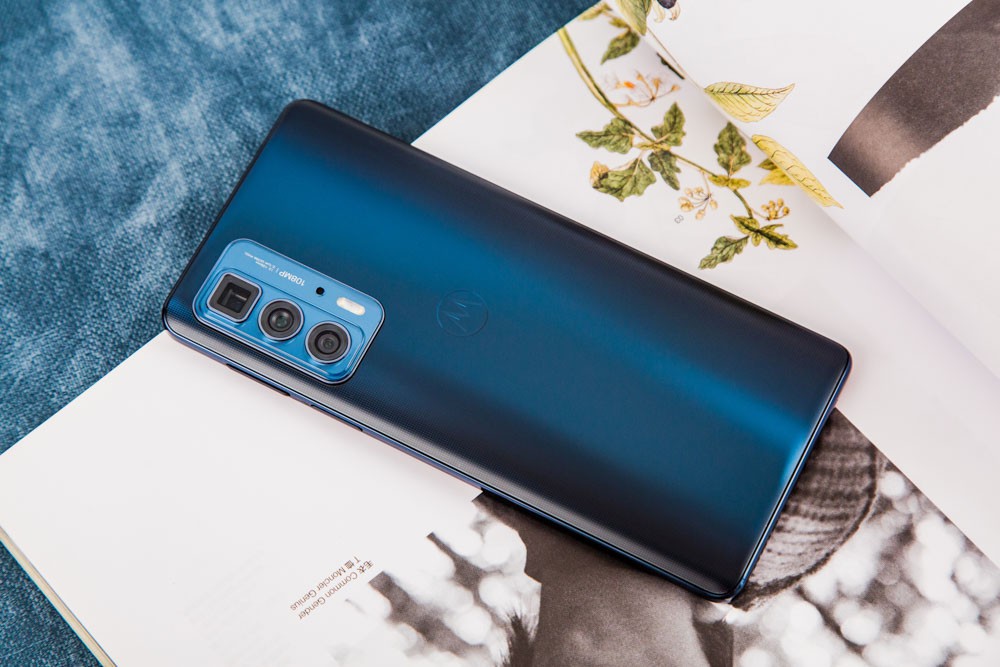 ںķ棬edge s pro870оƬLPDDR 5ڴUFS 3.1棬ǿޱȵġ콢ǡȫͷţضʹó˿ȵпٵ֡⡣