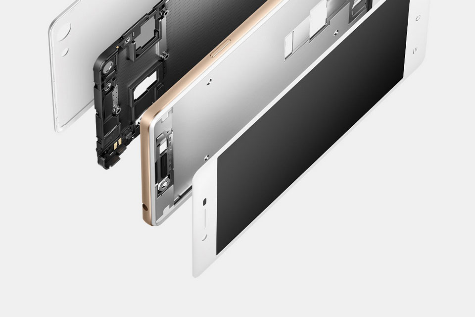 ��Ϊ�����ֻ������ȷ�OPPO�����Ƴ���һ�λ���ڼ��г��Ĳ�Ʒ��OPPO A33����ӵ�н�Ϊ������Ӳ������֮���̳���OPPO�߶��ֻ���������ƺ;�տ���գ��߱�˫���⾵�桢�ڲ�˫������Ǽ��Լ������Ż��������ֵ�ĸߡ�