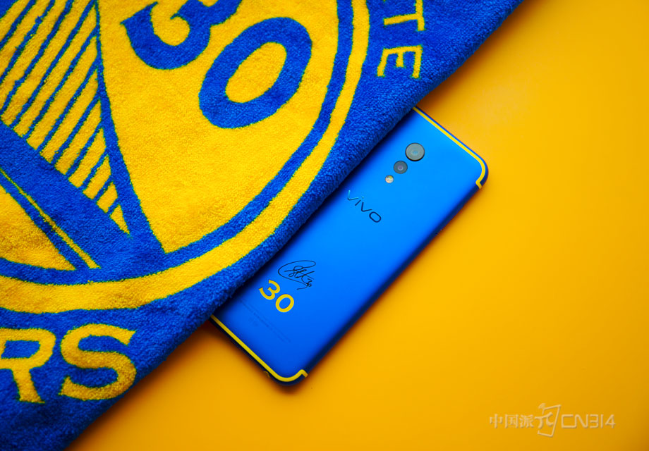 �ֻ������������ɰ���գ����Բ�����ƴ����ǳ����ڵ��ճָС�����ӡ�п�������º��롰30����