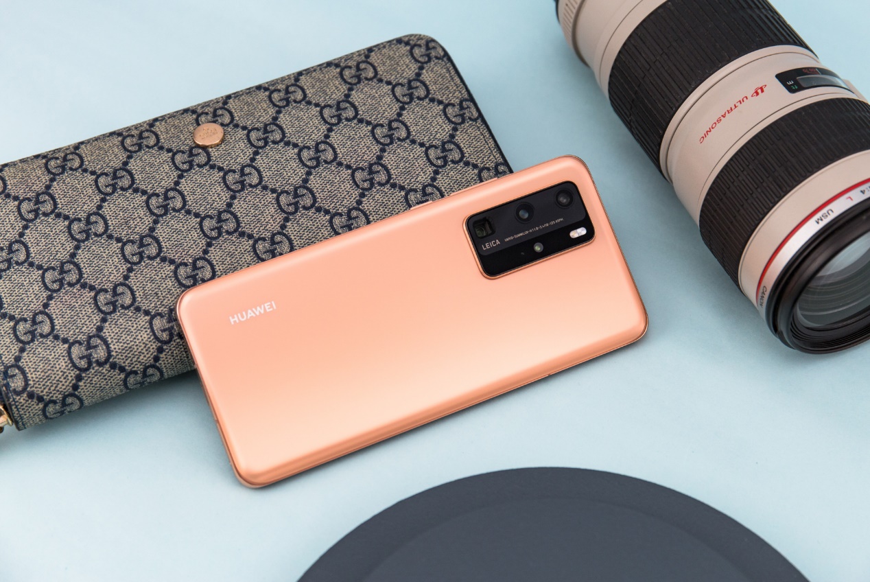 4000صĵӰͷҲǻΪP40 Pro㣬ֳ֧淨ھ̬ϣҲ൱ɫı֡1200سͷ֧5ѧ佹50ֱ佹Ѹվ롣ټTOF3DͷٲԽϵͳעŶֻʱǧڵͷӰԽٶȺ;ȡ