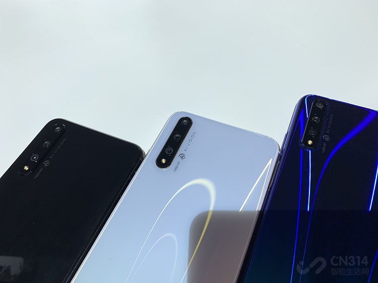 9��4�����ϣ���ҫ��������ҫ20ϵ�м�����¿��ֻ�������ҫ20S���ų���ҫ��ǿ�����ֻ���ƾ��ǰ��3200�����񳬼�ҹ������4800�򳬹��AI���㣬Magic UI��GPU Turbo 3.0��˫4G�������С����۱������ȺڿƼ����Լ�ǿ��ġ�10������Ƶ���ռ���������ҫ20S����Ϊ�������ṩVlog�������������Ҳ�ٴ�ˢ������ҫ��������ʵ������������һ������һ������ֻ�����ֵ�ɣ�