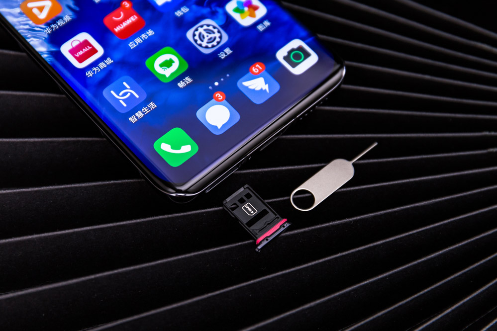 四曲满溢屏设计 华为P40 Pro+陶瓷黑图赏 华为P40 Pro+,陶瓷黑,四曲满溢屏