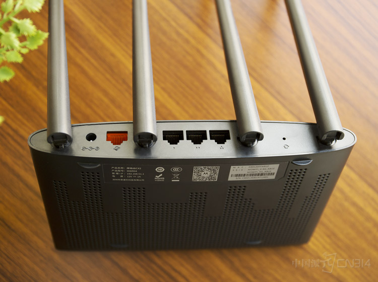 ����λ�ڱ�����Ľӿڶˣ���ʵ��ԭ��180����ת������90��ڶ���