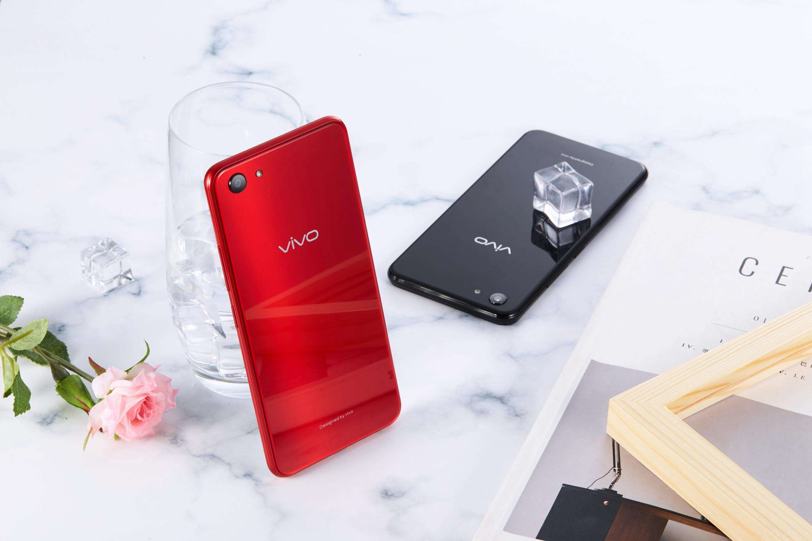 vivo Y83首发图赏:最美中端全面屏旗舰