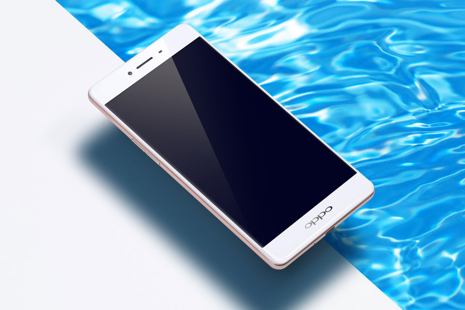 OPPO A53ѡ��5.5Ӣ���2.5D�����������洫ͳ��ƽ�沣������Ļ��Ե��Բ�����ŵ�����������п���ɣ��������Ѵ��С�
