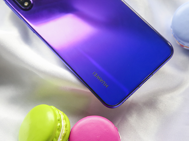 �����õ��������ϴ��������š��������������ͷ·���ϸ���Ǻ�΢������һ�㣬��ֱ�ǳ���������������֡�