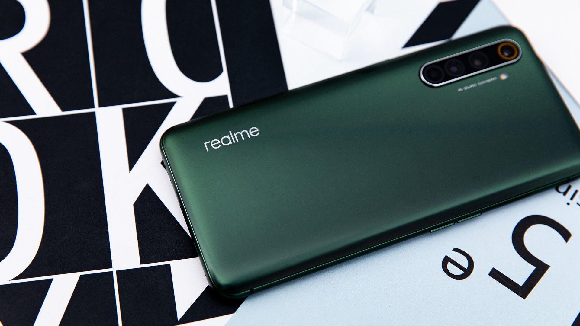 ֻ˶realmeҲĤͿ컯 6 ܹ 21 ľĴĥˡ̦͡⡱ɫǾΪеĪɫϵõ̦ʵıͶɫܵͣ25%ֵ۸Ŀ⻬ĲĻγĶԱȣ·һһ㡣