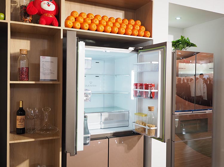 �����2���ӽ�����ʳ���ܹ�ʵ�ֿ������䱣�ʣ��ܹ��ṩ�߲�7����ˮ���ʣ���ר���ǻ۷�����˪��������ʳ�Ĵ��ں��º�ʪ������ÿ��ʳ�Ķ���������ʱ�䱣�ʡ�