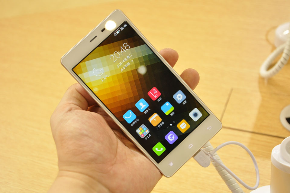 ���������Ļɫ�ʣ���������ͦƯ����|����D606M