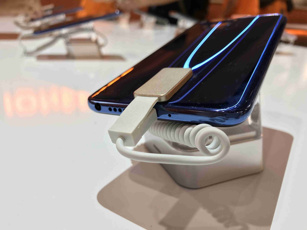 ����϶���Ĺ��պ�������һ���ı����ø�ϵ�в�Ʒ�ɹ���ʱ���빦������һ�塣ȫ�����ļ��룬��ΪS11ϵ�в�Ʒע���µ��������������ʱ�У�����������ޡ�