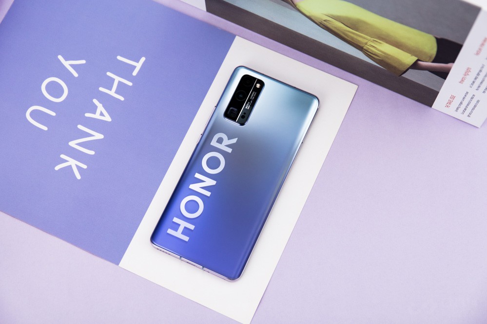   Ӱҫ30 Pro+ֱȽǿƵĵط5000򳬸й㣬RYYB 1MX700йﵽ1/2.8Ӣ硣ͷΪ1200سԼ1600عǡ֧5ѧ佹10ϱ佹50ֱ佹⣬֧˫ṹOISѧAISõĹѧԪAFʵָȶĹѧЧ