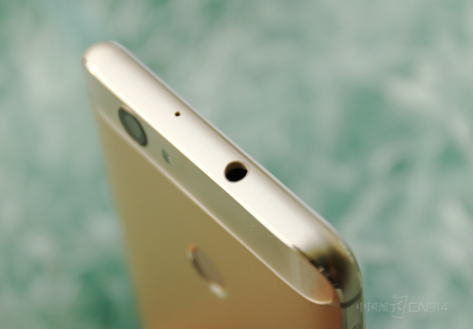 ��3.5mm�����ӿڵ�Ŷ���ڻ��������߿�