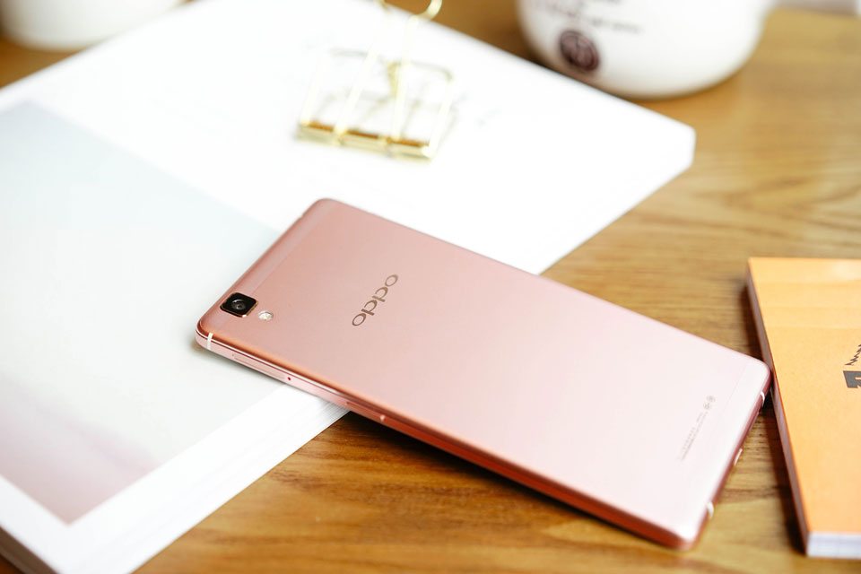 �����ֻ������ȷ�OPPO�Ӻ���Ļ����ֻ�A201�������ֻ�U529��ʼ���Ͷ�������ɫ���Բ��ѣ����ܻ�ʱ�������Ƴ�����õ���ɫ��