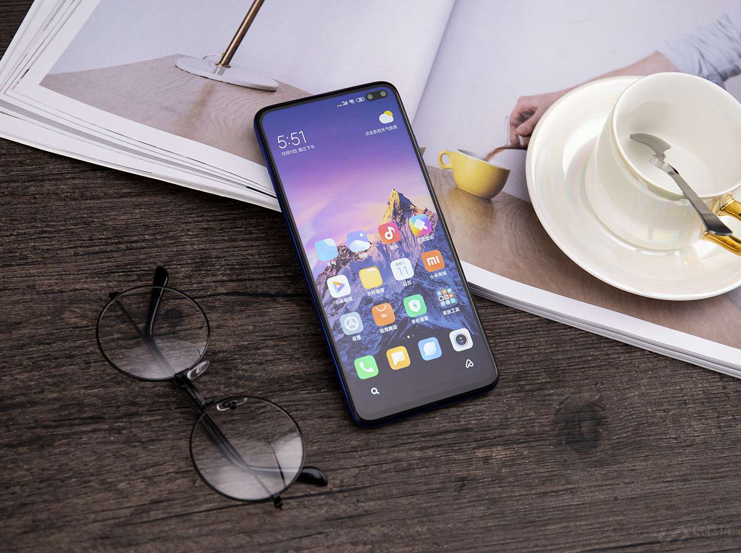 �����ϣ�Redmi K30 4G�汾������һ������730G��������CPU�����Ƶ2.2GHz��GPUΪAdreno 618���������ж�SoC�б��ַǳ����죬���õ���8nm���մ��죬�ȽϺõؼ�������ܺ͹��ı��֡�