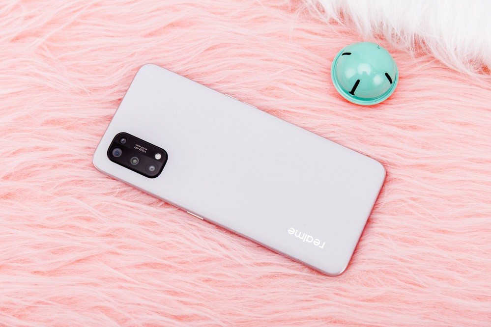 完美诠释“敢越级” realme真我Q2 Pro图赏 realme 真我Q2 Pro,realme 真我Q2 Pro图赏,realme 真我Q2 Pro天玑800U