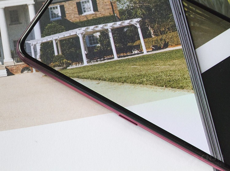 ���⣬vivo NEX˫���滹֧�ֵ���������Ļָ�ƺ�TOF���������������ܴ����û����µĽ������顣