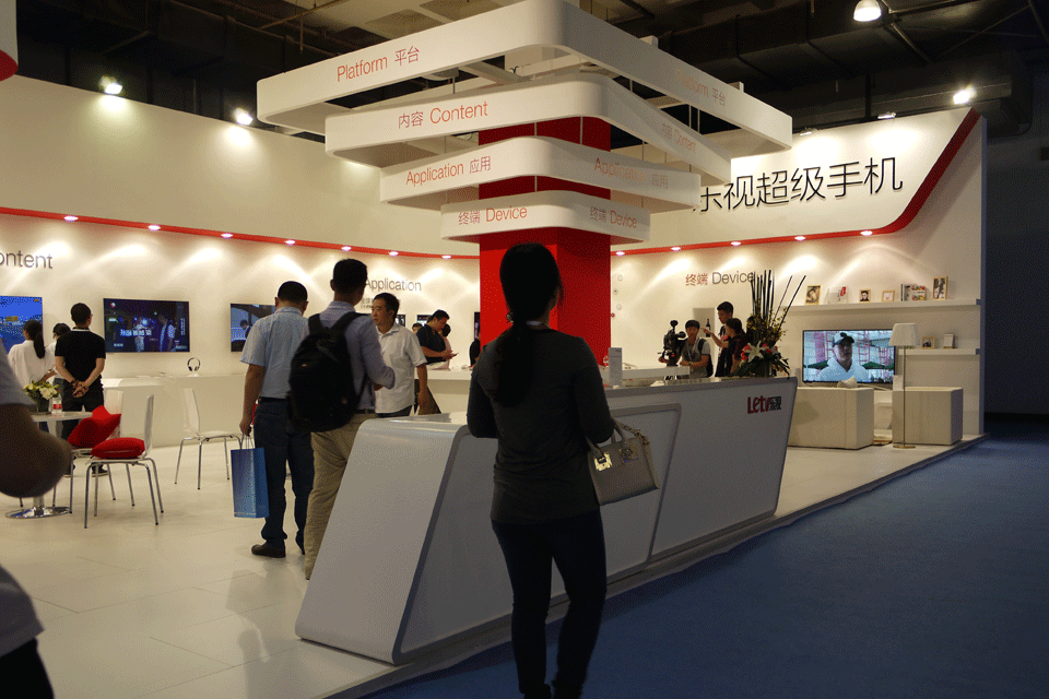 ����չ�����������Ҳ�������̬��Ԫ�ء�