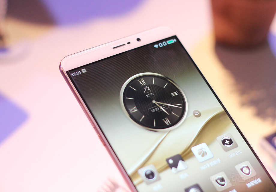 �����Ϸ����ײ����࣬ʵ�ö��ֲ�ʧ������