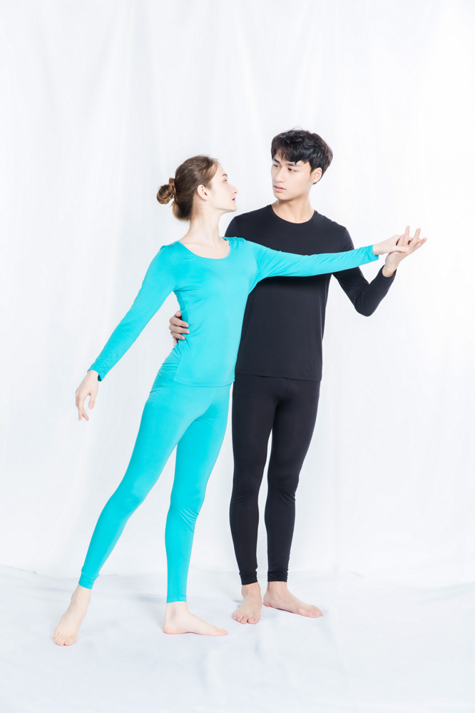 �൱һ���ָ߿Ƽ�����������Ȼ��ů��������ȴ������������UһWarm+������ů�²����������������ʸ��׷���������ɡ�����˿������Ħ�����ײ������磬Ҳ������������˵�Сë��