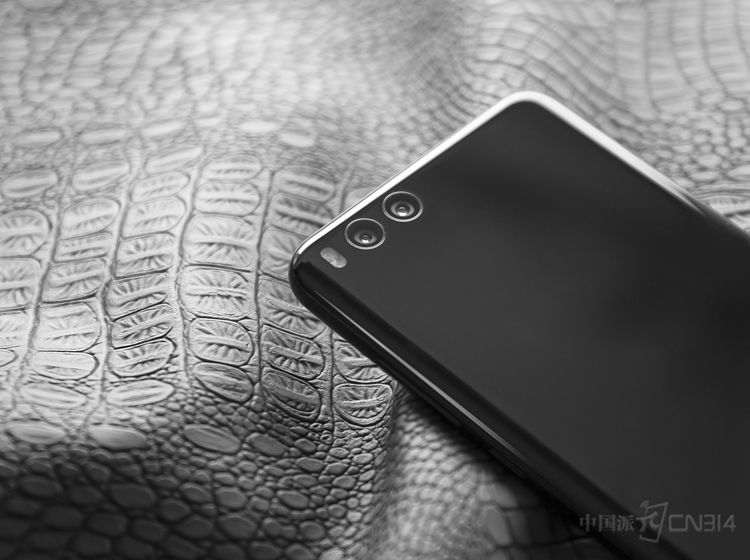 ˫���Ѿ���Ϊ��׼�����ˣ�С��Ҳ�϶��������¡����С��Note3������˫1200������˫�㾵ͷ��������ѧ�佹���ṩ�˺ܶ��淨�������ֻ����հ�������˵�Ǹ������顣