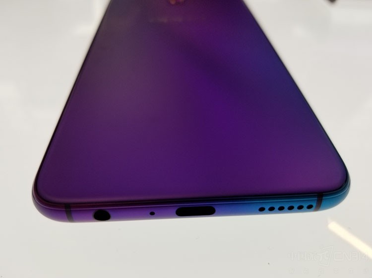 颜值外漏性能深藏:OPPO R17真机图赏! OPPO R17,图赏