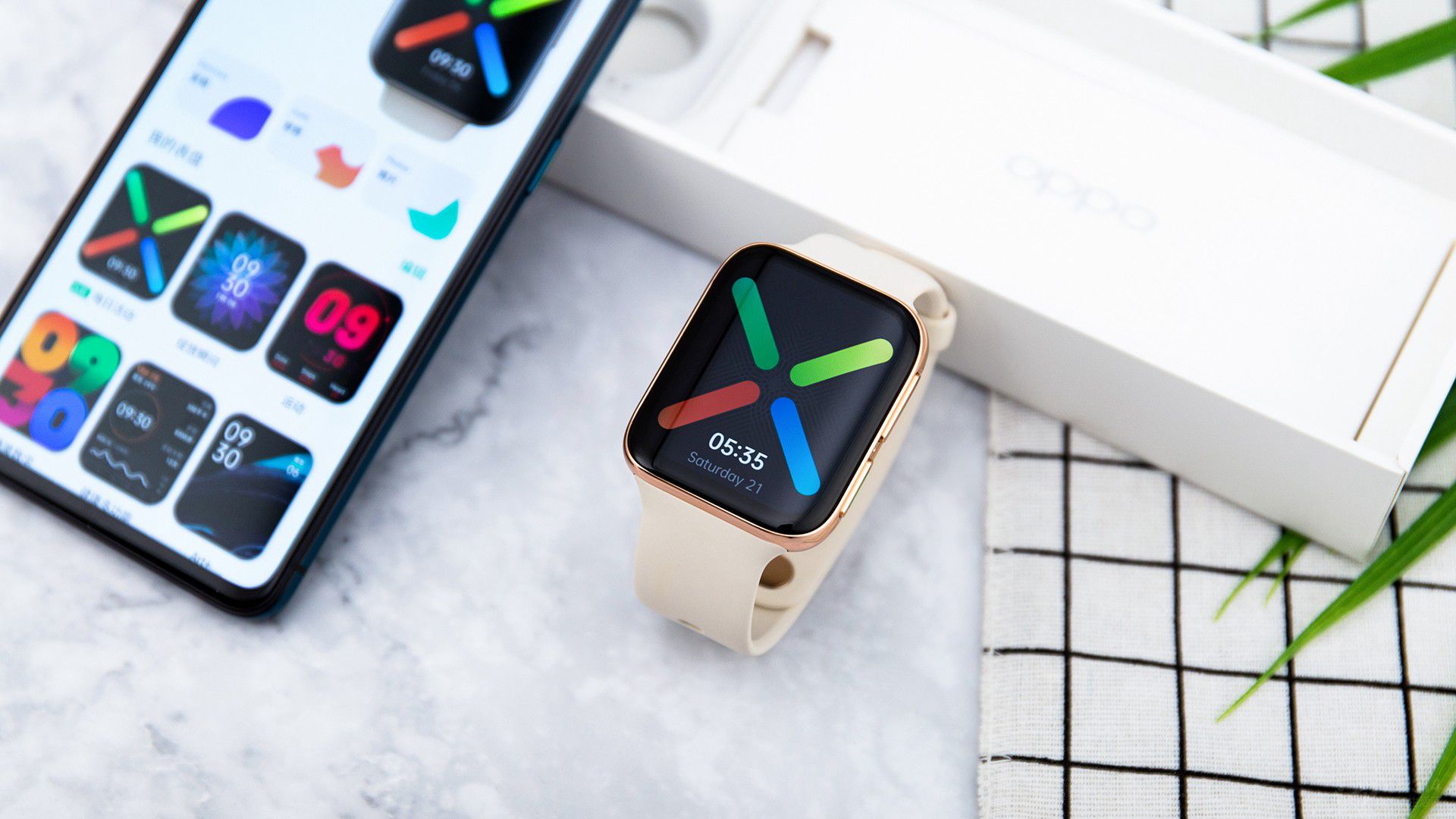 һܸļeSIMˣʵSIMҲܽƶ磬绰ܼ򵥡ζŵʱԲֻOPPO WatchһġֻҪϵĻһ֧΢šQQȳ罻