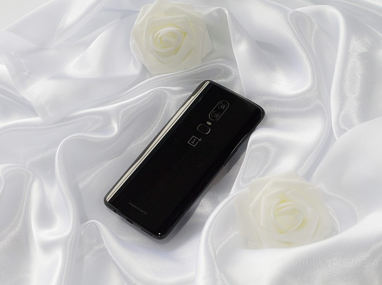 ������ֵ�ߣ�����Ҳ��ͬ����ɫ������һ��6���������µļ�����6���ѧ��Ĥ��ÿ��Ĥ�ĺ�ȶ������׼��ľ�׼���ƣ��Ӷ��ò����������մɵĹ��󣬿���˵����˲������մɵ��ʸУ������ǿ�������������ȥ������ϸ�塣