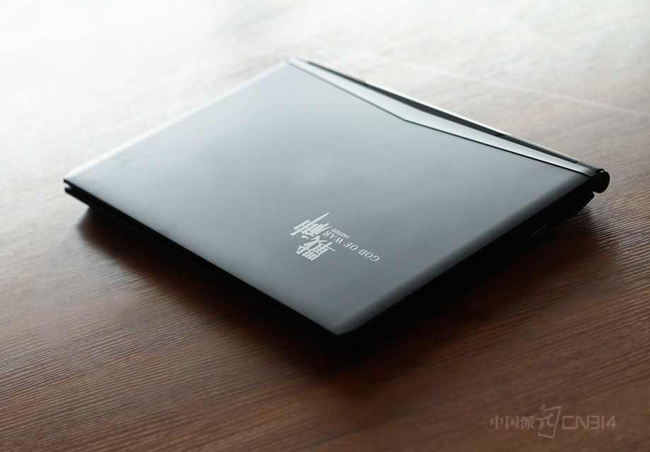 ս��Z7M-SL7D2��������ģ�ߣ��������÷·��ʽ���Ϳ�㣬ϸ���ָ�Ͳ�年����ǣ���������չ�ֳ�ŨŨ�Ƽ��С�