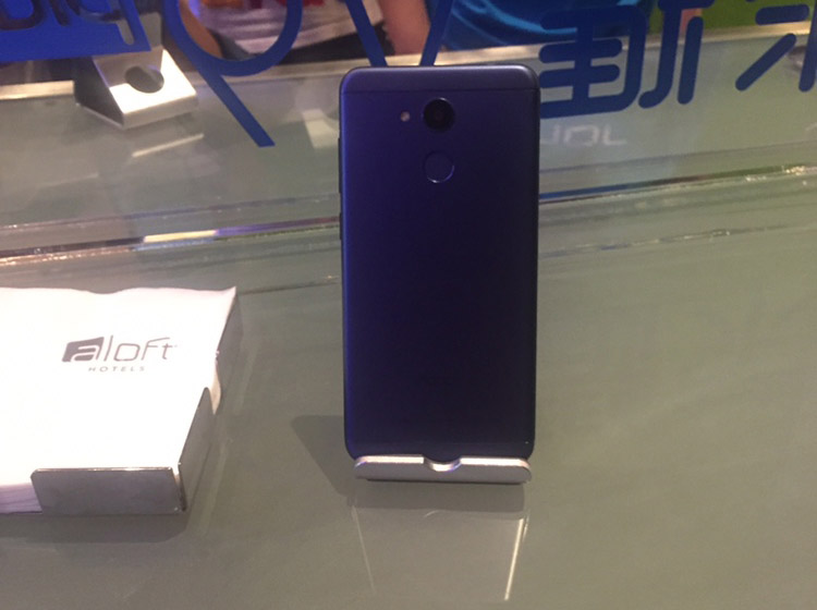 ��ҫV9 play�����������汾��ȫ��ͨ����棬�ۼ�1199Ԫ��ȫ��ͨ����棬�ۼ�999Ԫ��