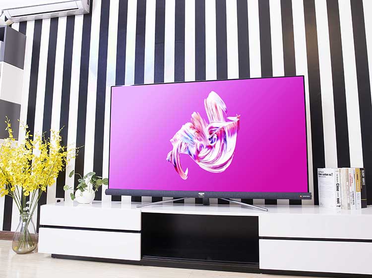 C6ӵ��ԭɫ��ɫ���ܹ���ԭ��ʵɫ�ʡ����⻹�����Ƚ���HDR�������ܹ��û���ʵ�ָ��ߵ����ȺͶԱȶȣ�ӵ��ȫ����ḻ��ϸ�ڡ�