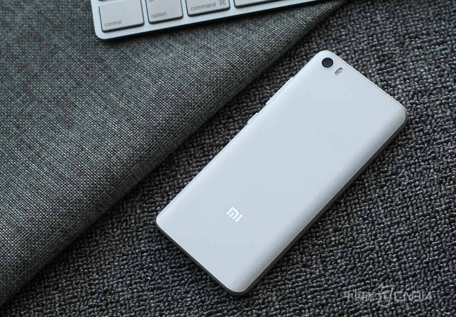 �ӱ�����������һ�ε�С��5��֮ǰ��С��Note�ǳ����ƣ�3D����������������Ĺ۸��ϻ��Ƿǳ������ġ�