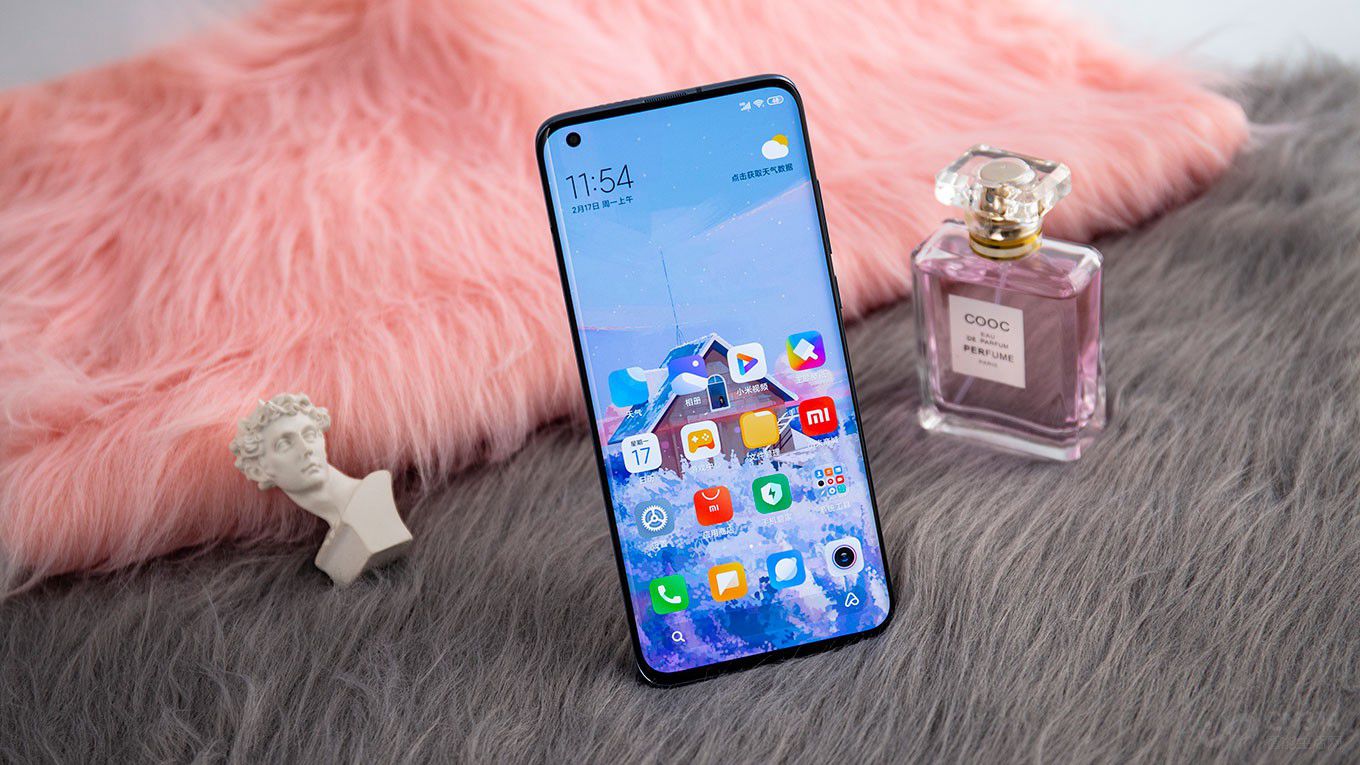 �����Ļ������Ҳ�൱��ɫ������ӵ��90Hzˢ���ʣ�������180Hz�����ʡ���ӵ��רҵԭɫ�����̡�ȫ��DC���⣬������˵¹�����TUV������֤������������һ�λ�콢�Ļ����ϣ��ҵ���Щ����˵ʵ���������˸е����ȣ����˵�ǲ��ǣ�