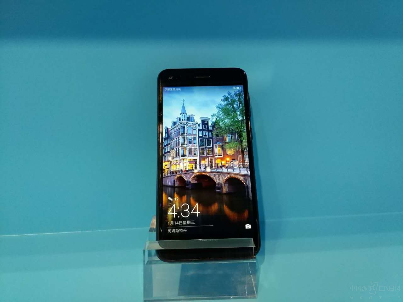 ��Ȼ˵�����ֻ���Ʒ�������λҲ���ż����ʣ�����һ�εĴ�ͬ���ڻ�ΪҪ��ϵ»�һ�����Ϸ�����