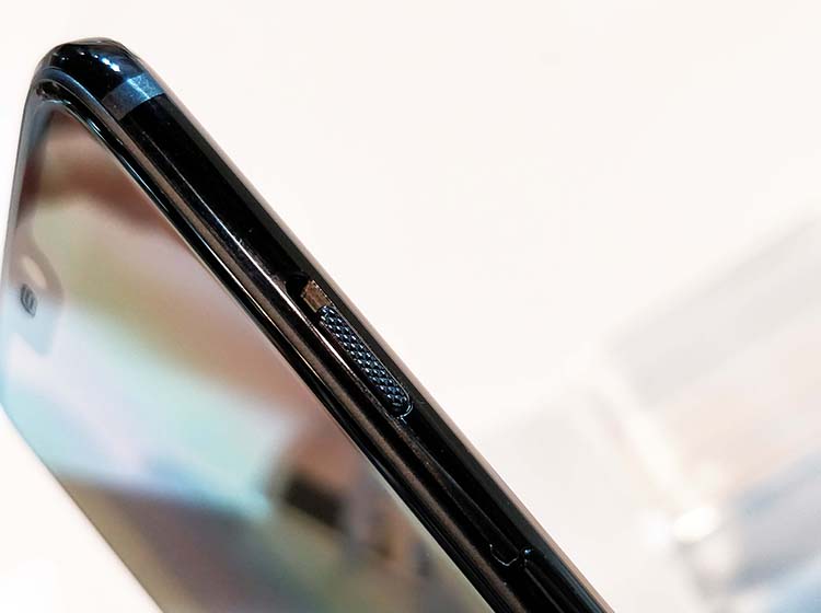 ������ⲿһ��6�ϣ����ǿ����˶����һ�Ű����������Ѳ²�Ӧ���Ǿ�������